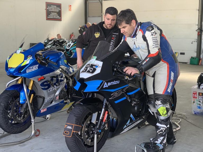 Fotografías durante nuestros eventos en el Circuito de Almería - Motor Extremo