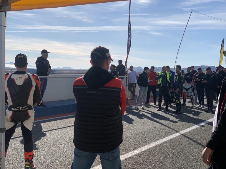 Fotografías durante nuestros eventos en el Circuito de Almería - Motor Extremo