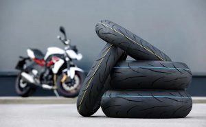Descuentos en neumáticos para motos en Outlet de Tienda Racing