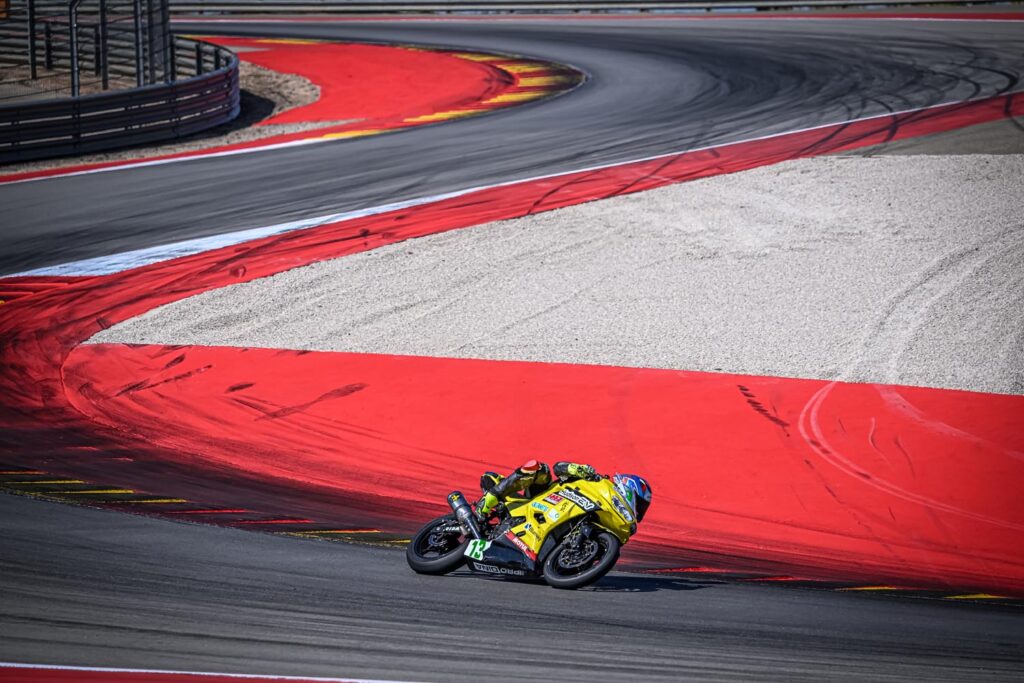 Adrenalina mundialista en Aragón: Crónica y fotos de MotorLand