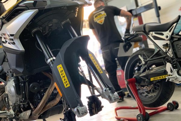 Servicio cambio y reparación de neumáticos en circuito
